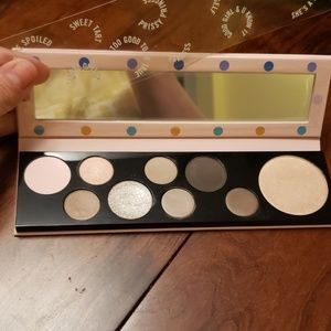MAC Prissy Princess palette